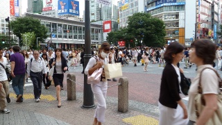 Shibuya - en bydel med flotte butikksentre og mye folk